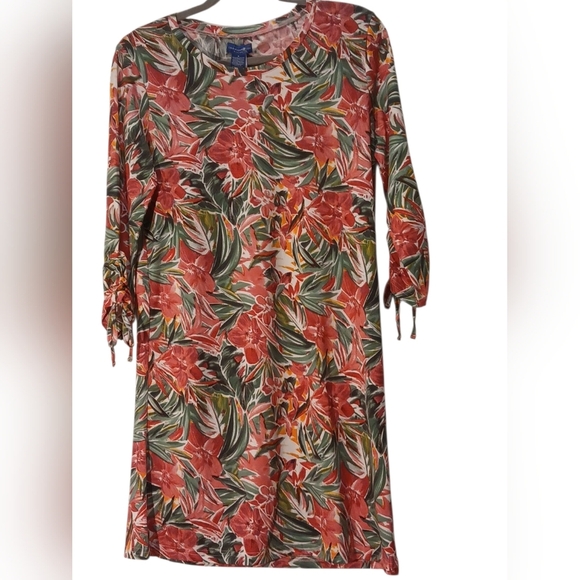 Caribbean Joe -NWT- Red and Green Christmas Floral Dress, Tie Sleeves, Size S - Picture 4 of 14